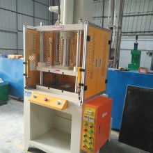  東莞市長安銀上豐五金制品廠 主營 電子產(chǎn)品外殼 鋅鋁壓